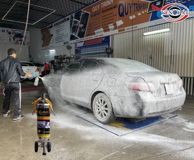 Máy nén khí cấp khí cho bình bọt tuyết