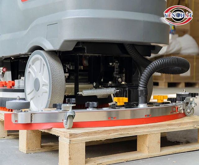 bánh xe và cần gạt nước