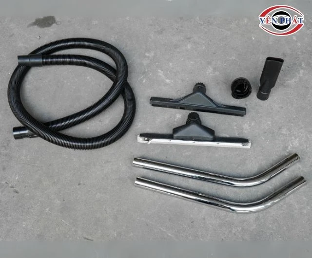 Máy hút bụi Clean Tech CT 270 có đầy đủ đầu hút và phụ kiện đi kèm