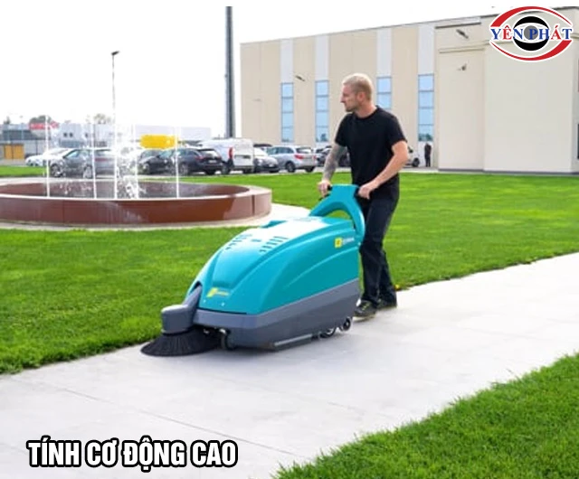 Xe quét rác nhà xưởng đẩy tay Kobra 550 EB cơ động