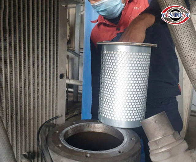  thay lọc tách dầu mới