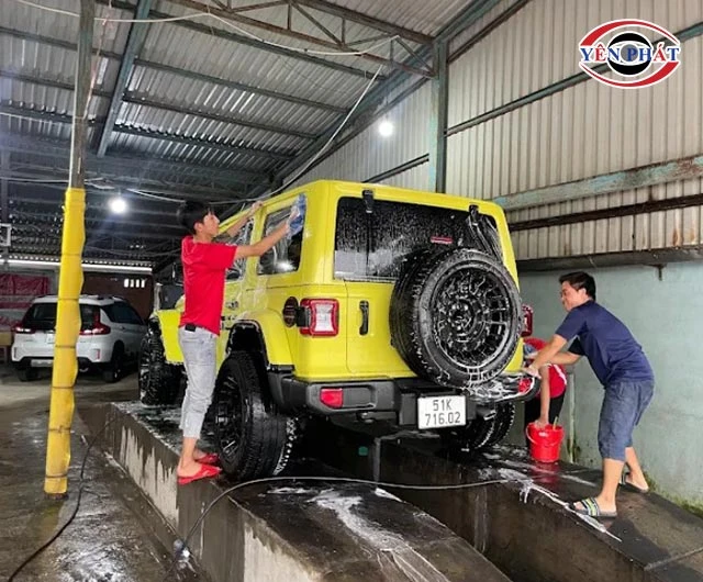 Rửa xe ô tô Ninh Bình