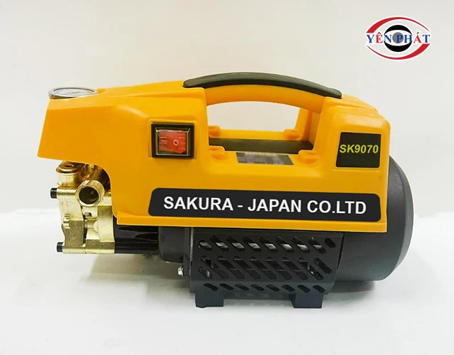  Máy xịt rửa xe Sakura 9070