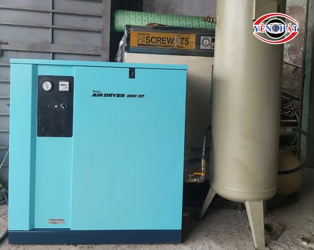 Máy nén khí trục vít Iwata