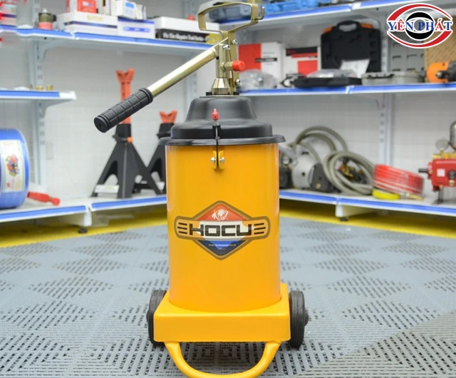 Máy bơm mỡ Kocu bằng tay