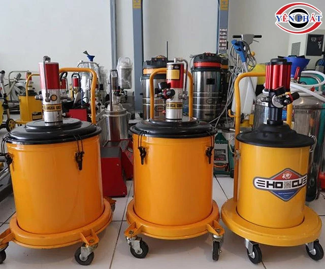 Chọn mua máy bơm mỡ Kocu