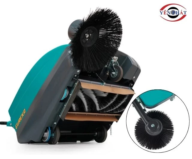 Máy Chà Sàn Eureka có bàn chải lớn