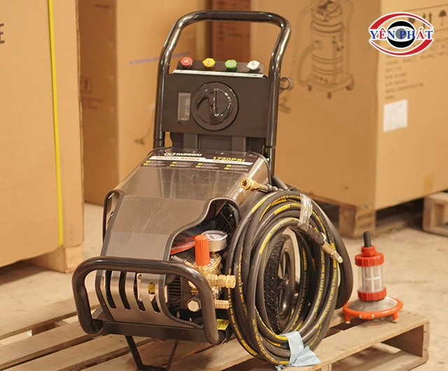 Máy xịt rửa chuồng trại Kumisai 2000PSI
