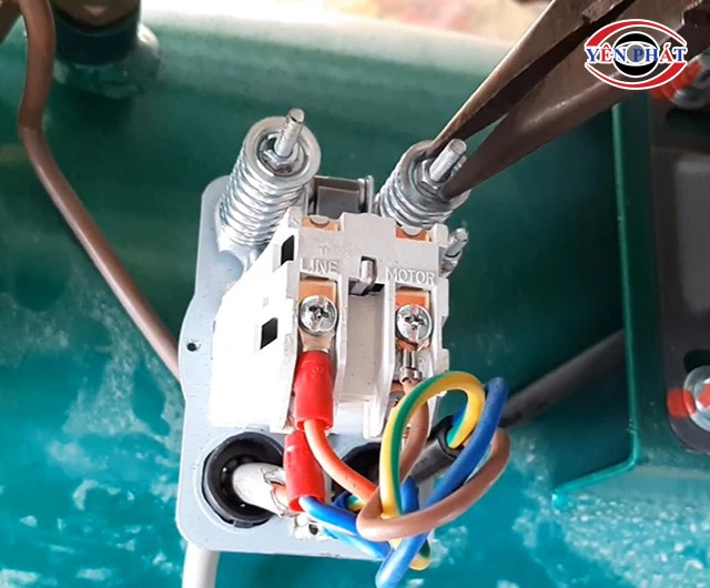 Cách chỉnh rơ le máy nén khí 3 pha