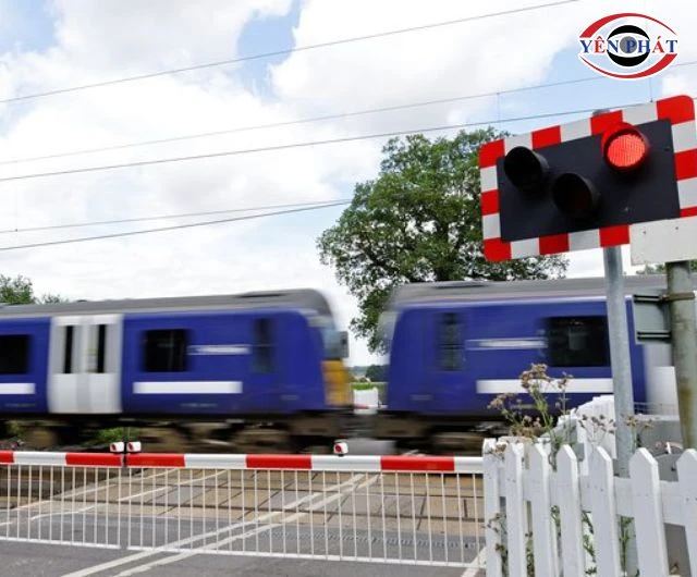 Barie chắn tàu rào chắn siêu an toàn