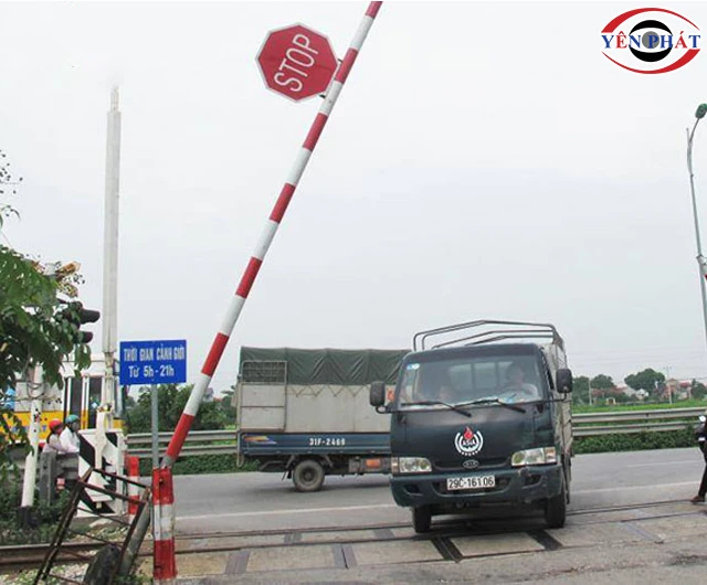 Barie bảo vệ bán tự động