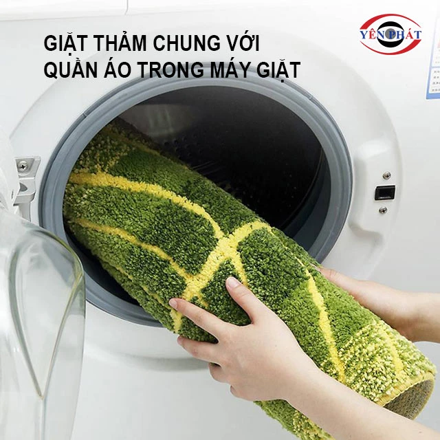 Giặt thảm chung với quần áo trong máy giặt