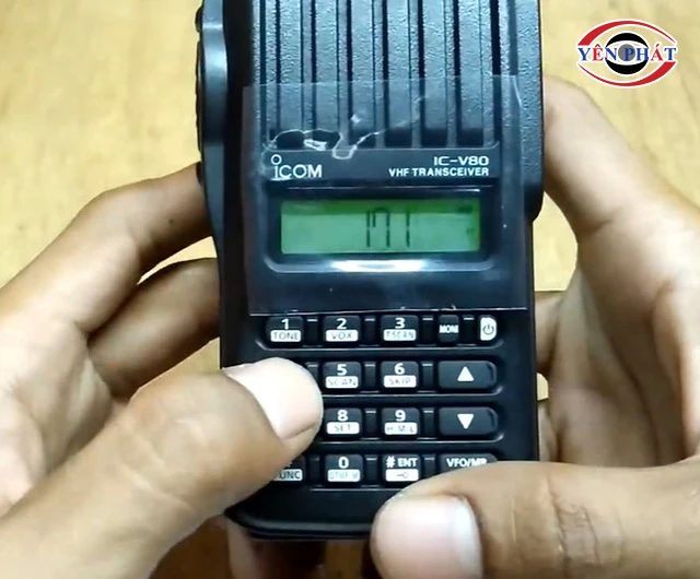 nhập tần số vào máy bộ đàm Icom V80