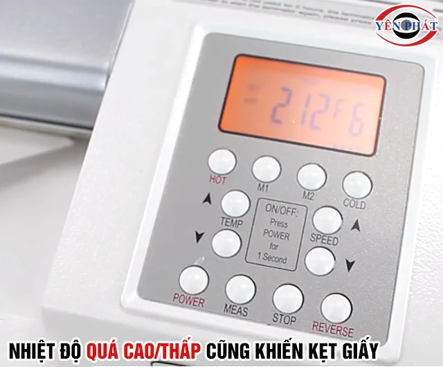 Nhiệt độ quá cao, quá thấp khiến máy ép plastic bị kẹt giấy