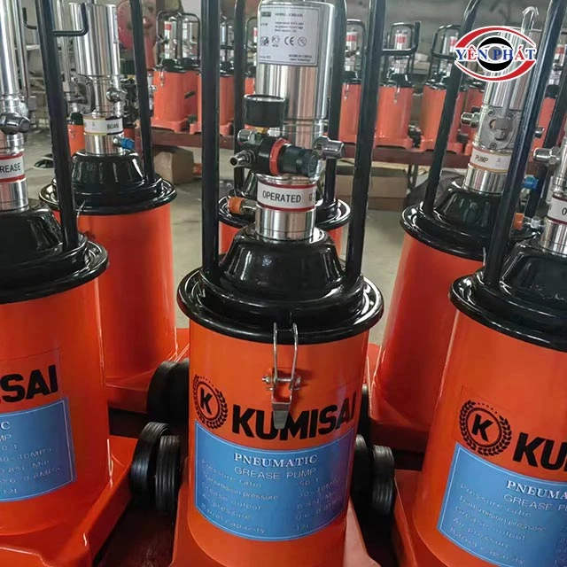 máy bơm mỡ Kumisai