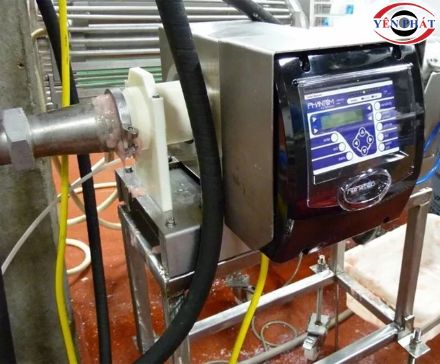 Máy dò kim loại dược phẩm đường ống