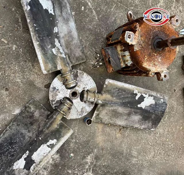 động cơ tháp giải nhiệt bị han gỉ