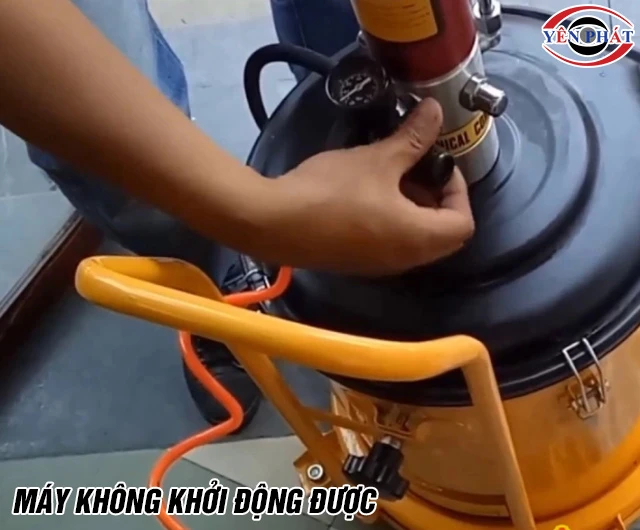 Sửa chữa máy bơm mỡ không khởi động được