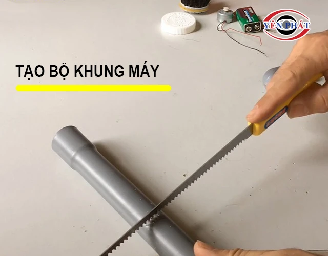 Tạo bộ khung máy đánh giày