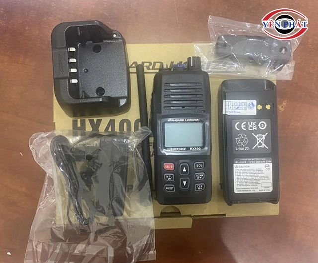Máy bộ đàm YAESU STANDARD HORIZON HX400IS