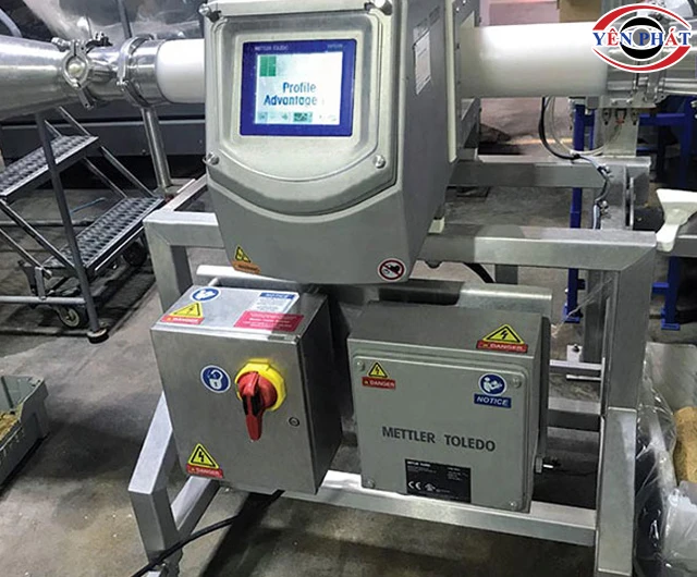 Máy dò kim loại Mettler Toledo dạng ống