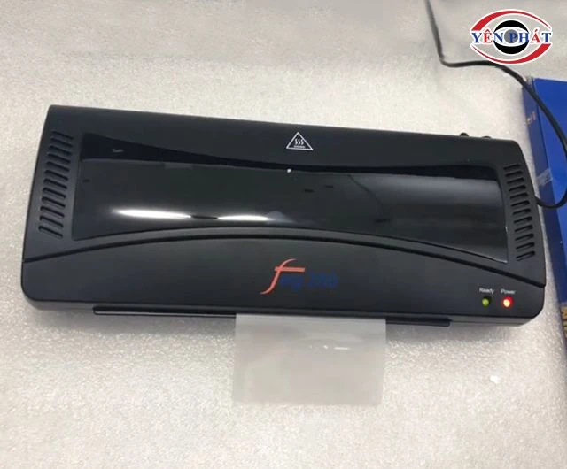 Máy ép plastic mini FEG 380