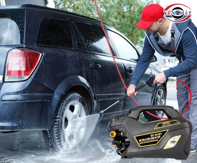 Máy rửa xe Soeasy xịt rửa mạnh