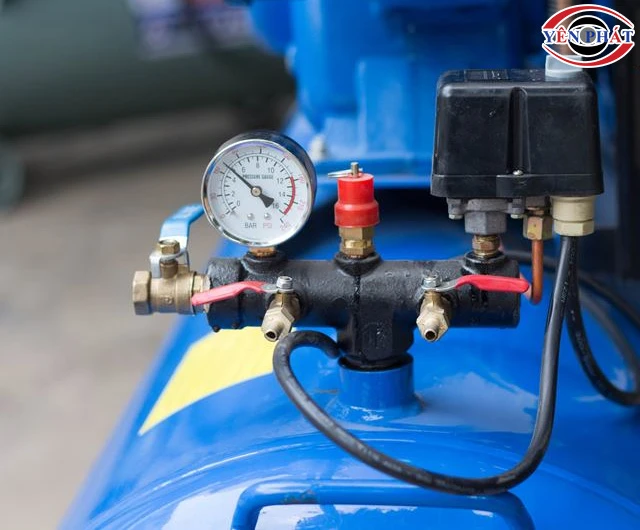 Đồng hồ đo áp máy nén khí mini Pegasus TM-V-0.12/8-70L