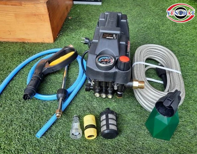 Máy rửa xe Osuka dễ thao tác 