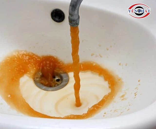 nguồn nước nhiều cặn, bẩn