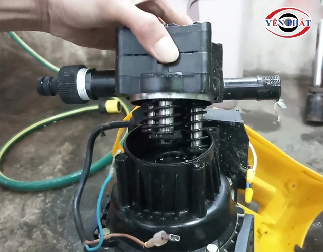 Máy Rửa Xe JFH tích hợp chế độ tự ngắt