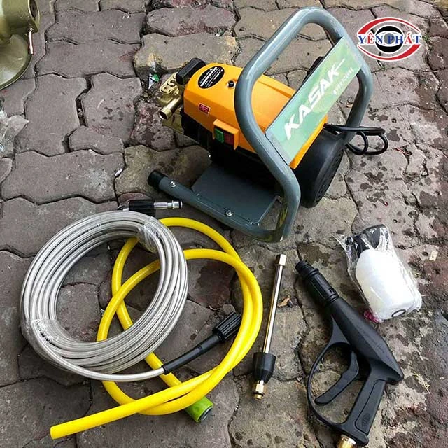 chuyển bị dùng máy rửa xe Kasaki