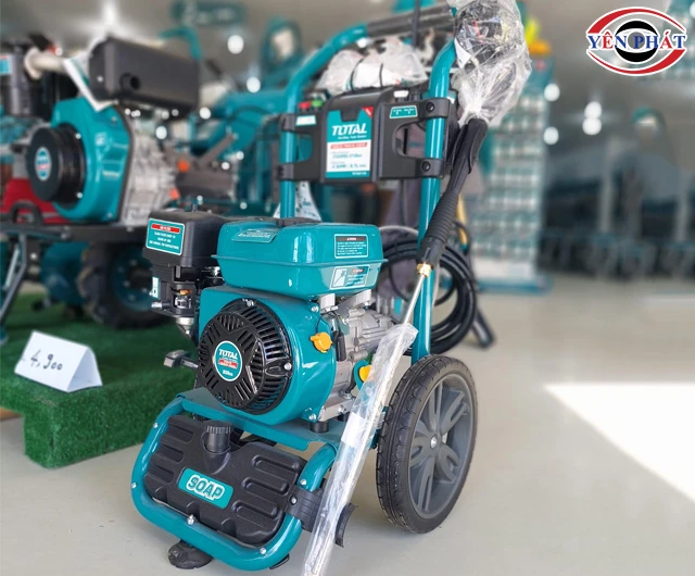 Máy rửa xe Total chạy xăng Total TGT250105
