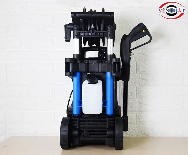 Mặt sau máy rửa xe Jakcop