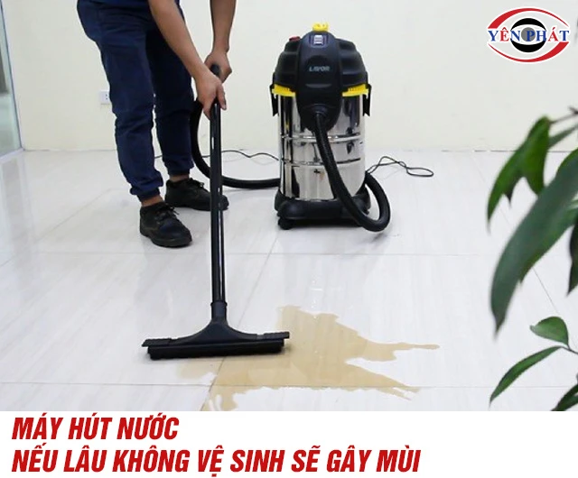 Máy hút bụi bị hôi do hút nước
