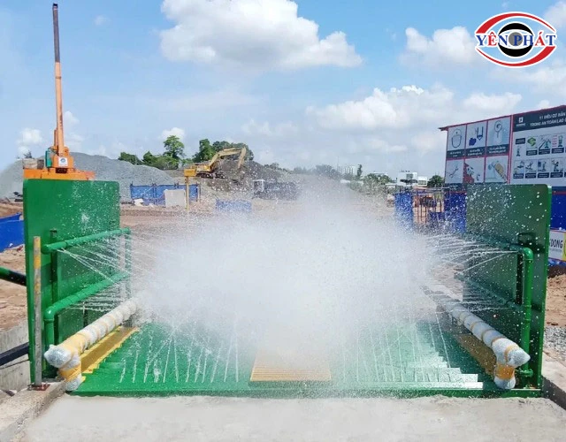 nguyên lý hoạt động của máy rửa xe công trình