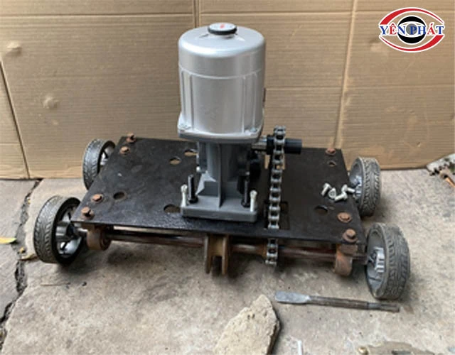 motor cổng xếp Đài Loan