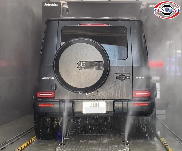 Máy rửa xe tự động xịt gầm