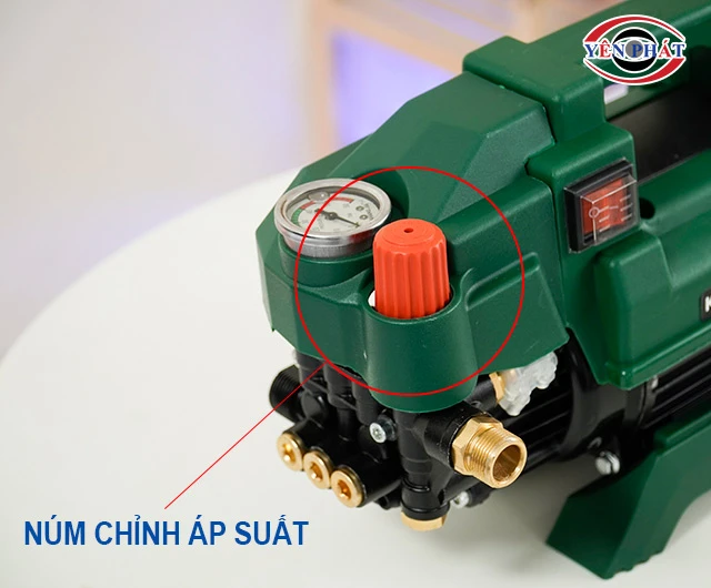 chỉnh thông qua van áp suất của máy rửa xe mini