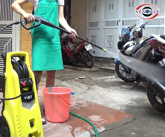 sử dụng máy phun rửa V-Jet 