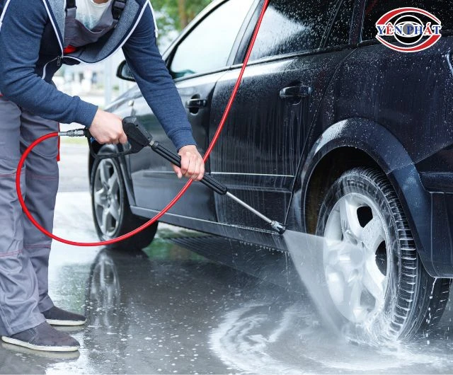 Bảng giá rửa xe ô tô theo kích thước xe