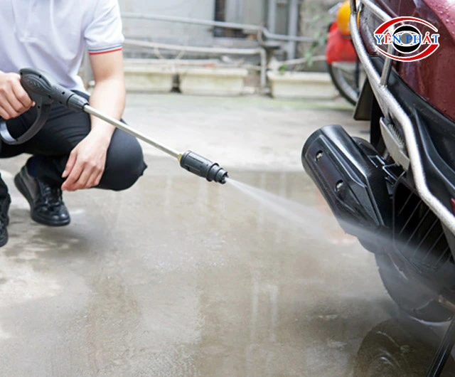 Máy rửa xe Hukan mạnh mẽ