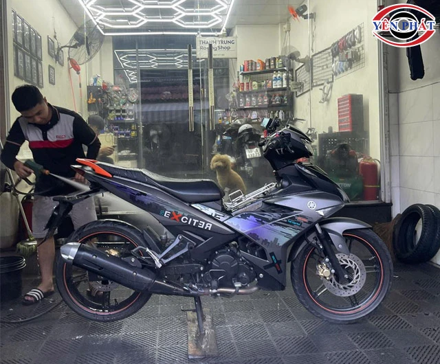 Tiệm rửa xe Quận 4 Thành Trung Racing Shop
