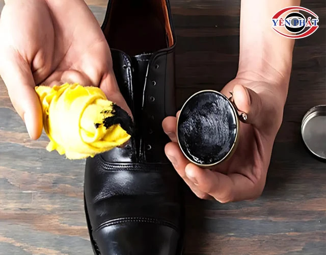 Xi đánh giày Star Wax bảo vệ da