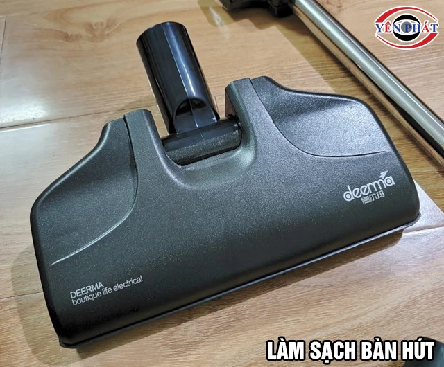 Cách vệ sinh máy hút bụi Deerma bàn hút