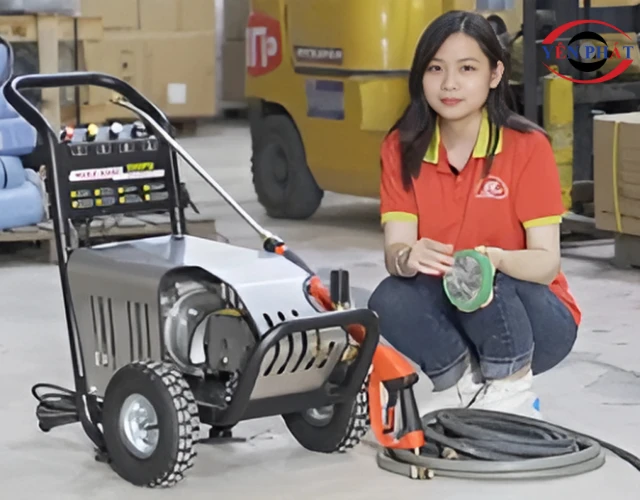 Mua máy rửa xe Đà Nẵng tại Trung tâm mua sắm Đặng Gia