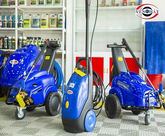 máy rửa xe của Ý
