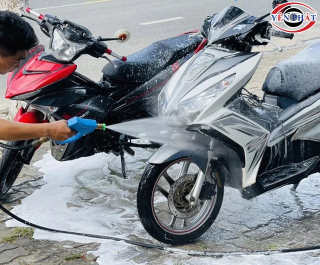 Máy rửa xe Osaka mạnh mẽ
