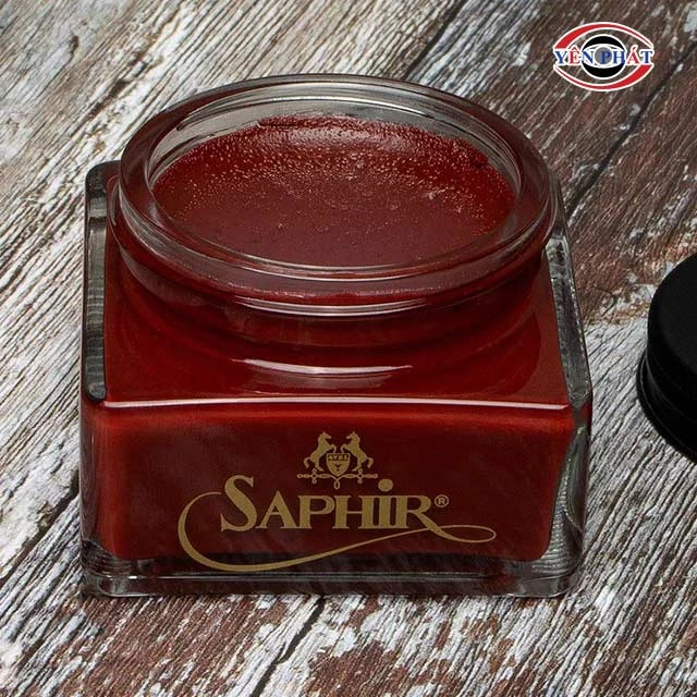 Saphir Médaille d’Or màu Bordeaux