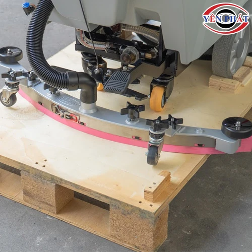 Máy chà sàn công nghiệp liên hợp Kumisai KMS 68B 8